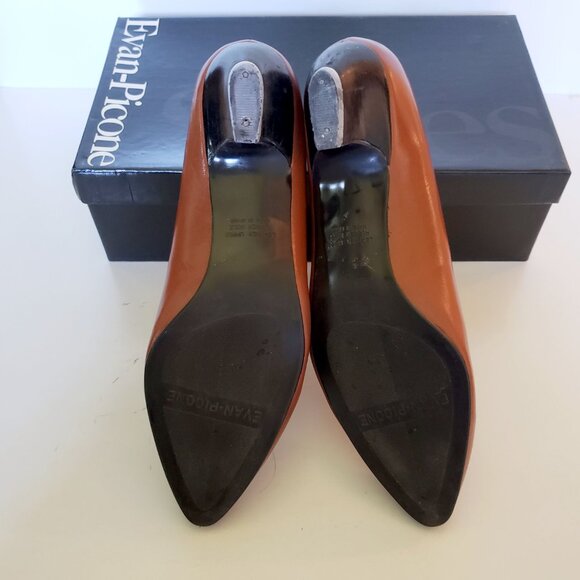 Chic Evan-Picone Whiskey Brown Leather Pumps - Made in Spain - Size 6.5M - Picture 11 of 16